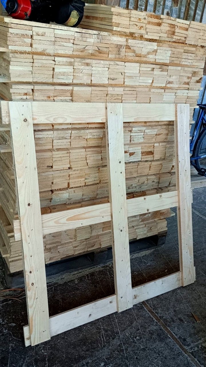 Wooden pallet covers stored at TRAST-BUD production site